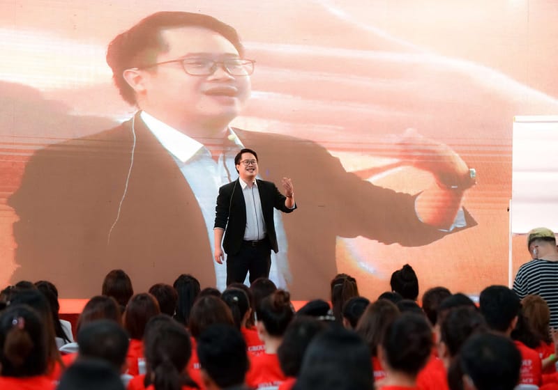 Aristo làm việc cùng Hòa Bình Group