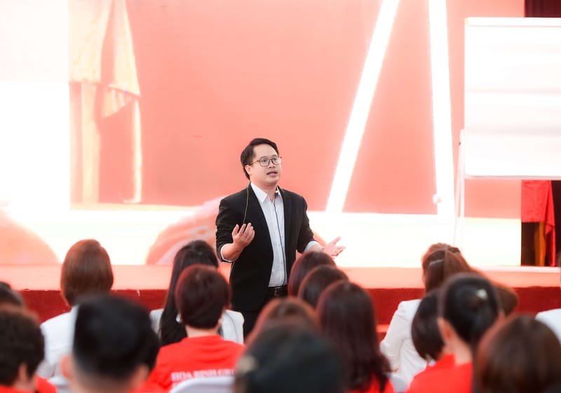 Aristo làm việc cùng Hòa Bình Group